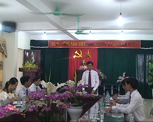 Hội đồng quản trị QTDND Hương Sơn họp triển khai nhiệm vụ hàng tháng.