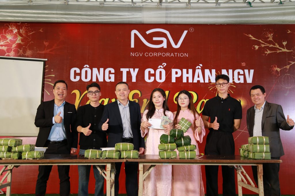 Phần thưởng dành cho đội đạt giải Nhất